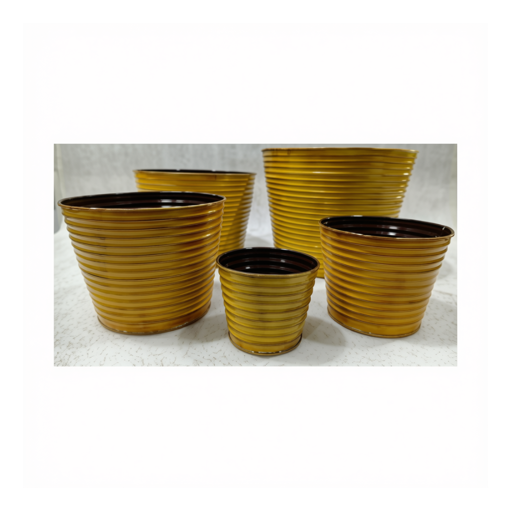 GARDEN PLANTER